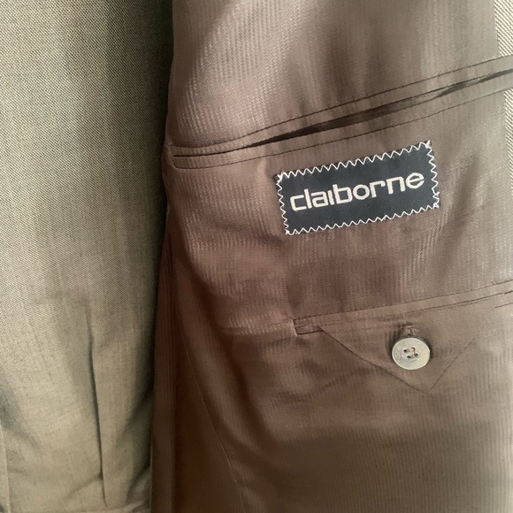 Brown Claiborne suit coat and pants - Picture 2 of 3